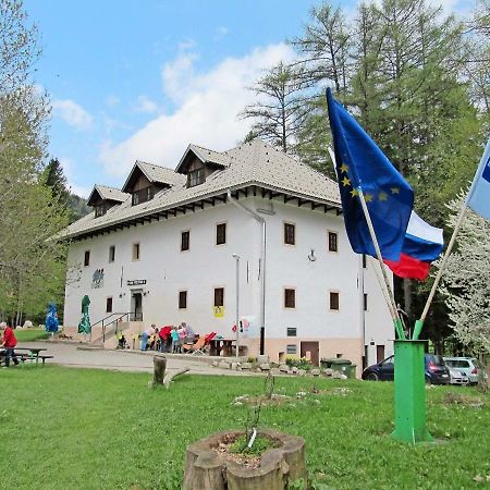 Dom Pristava Hotel Jesenice Luaran gambar