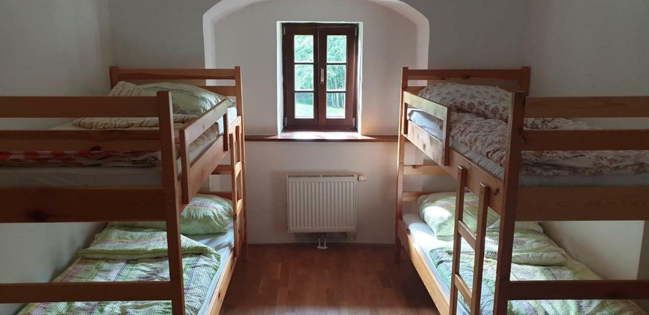 Dom Pristava Hotel Jesenice Luaran gambar