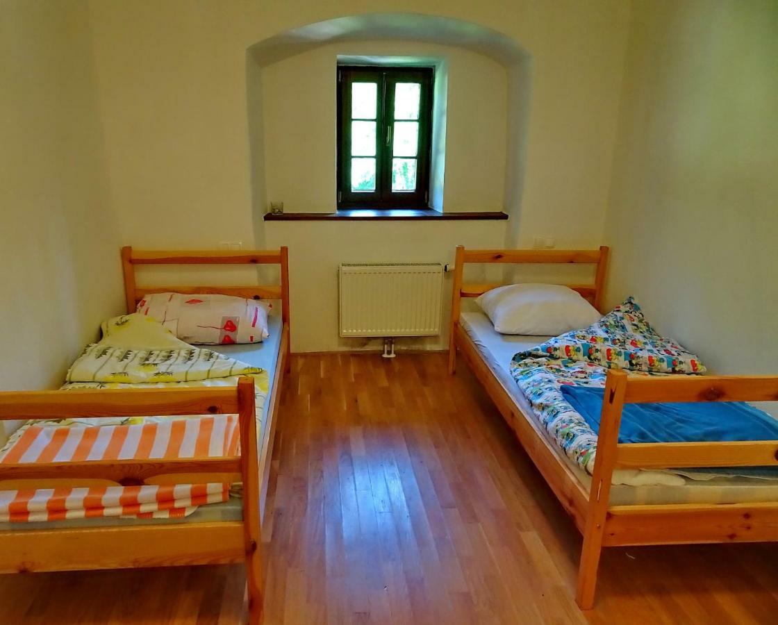 Dom Pristava Hotel Jesenice Luaran gambar